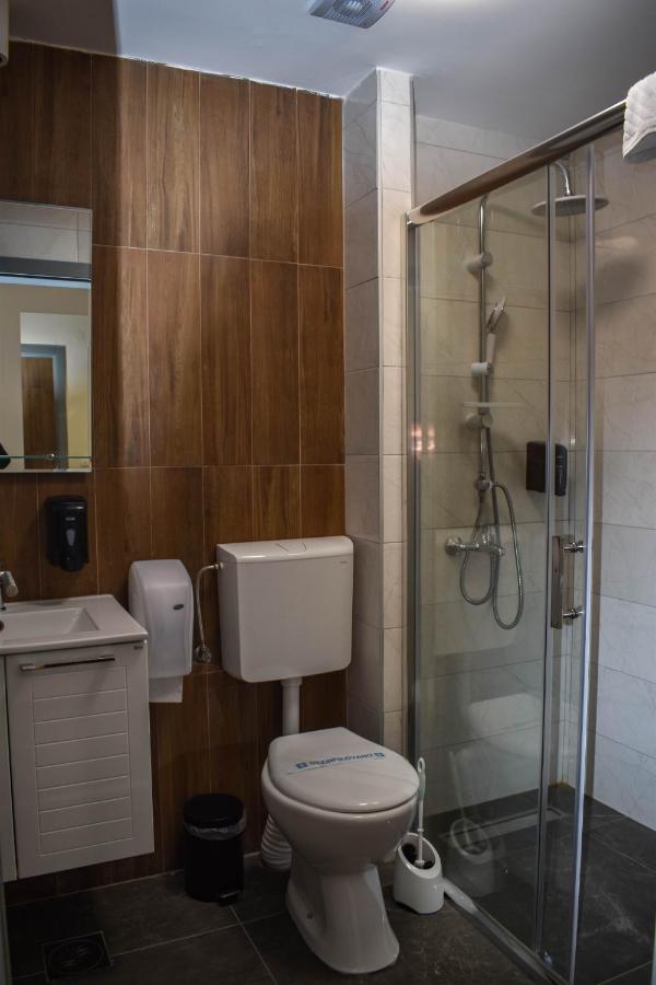 Hotel Dijana Πίροτ Εξωτερικό φωτογραφία